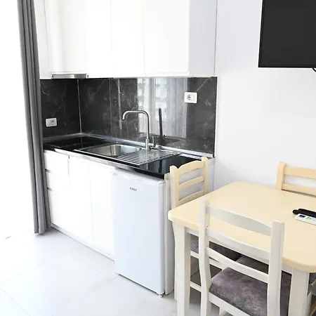 Tafi Apartment Shëngjin