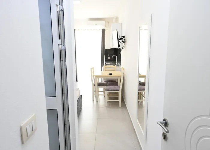 Tafi 아파트 Shëngjin